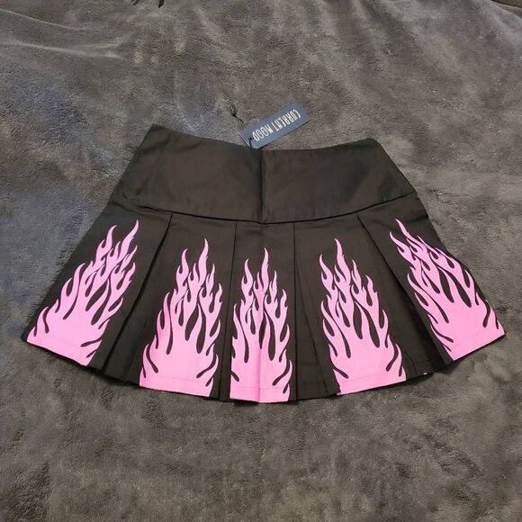 Dolls Kill Current Mood Goth Emo Rave Flirting With The Devil Pleated Skirt S/M - Picture 2 of 2